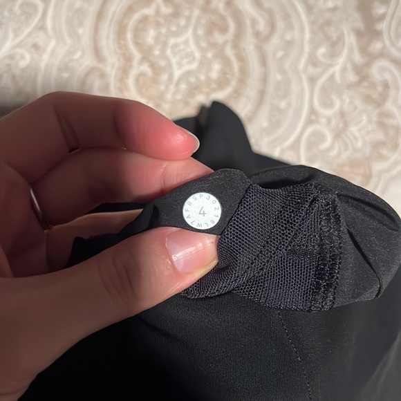 Lululemon shorts - Picture 5 of 5